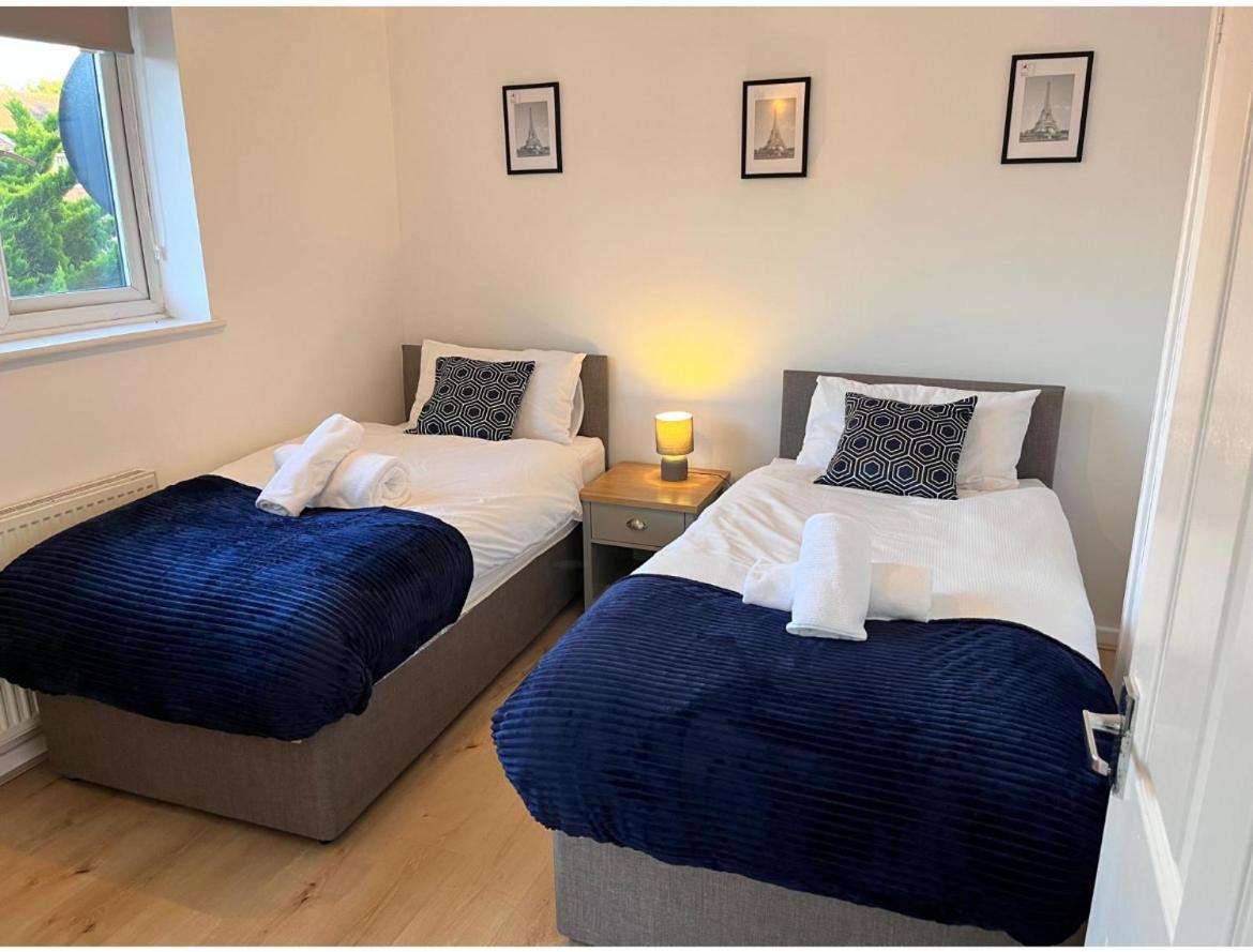 Kettering Service Accomodation 2Brh Freeparking Wifi Smart Tv Tea & Coffee Экстерьер фото